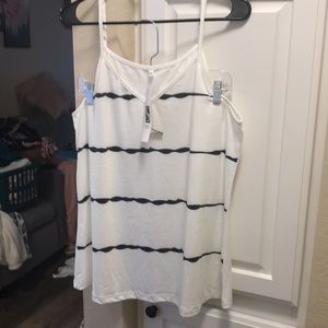 3 for $15 🦋🦋 Saukole white and charcoal grey striped tank top NWT